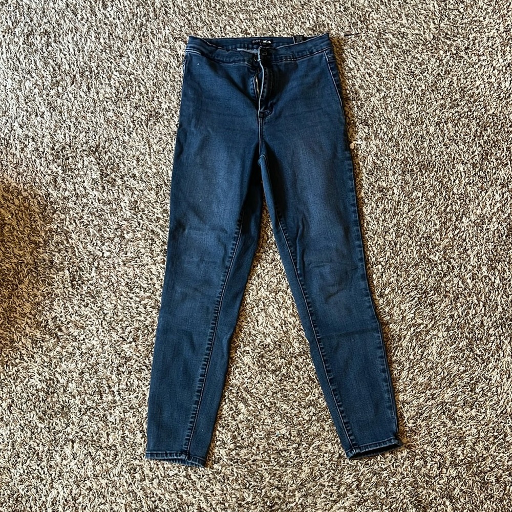 Fashion Nova Blue Skinny Jeans with Tapered Leg